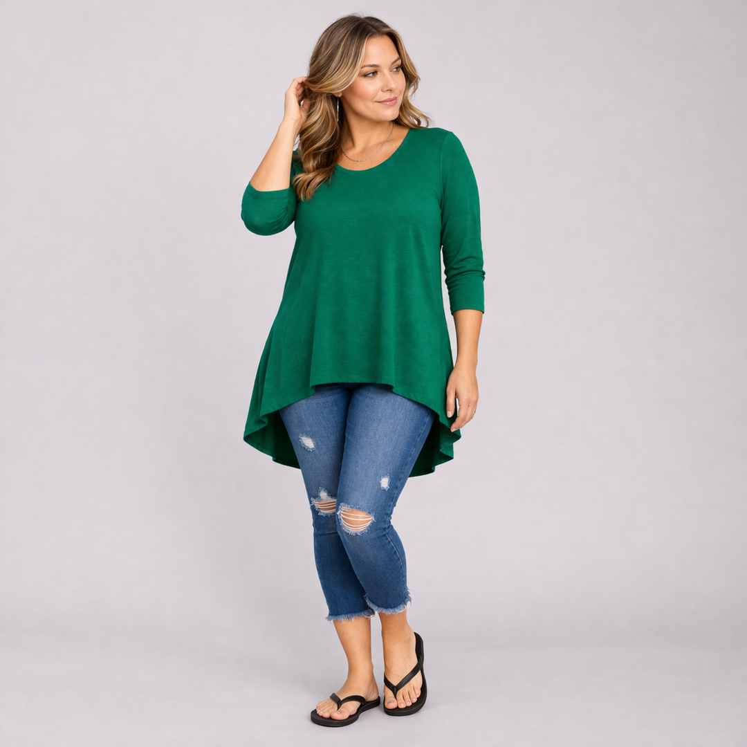 Plain 3/4 Sleeve Dipped Hem Top