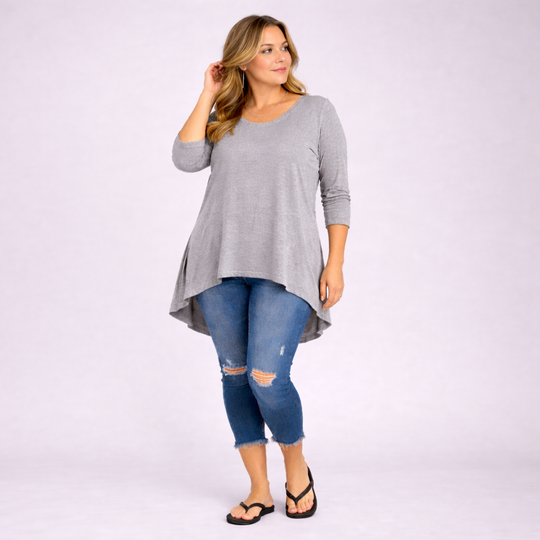 Plain 3/4 Sleeve Dipped Hem Top